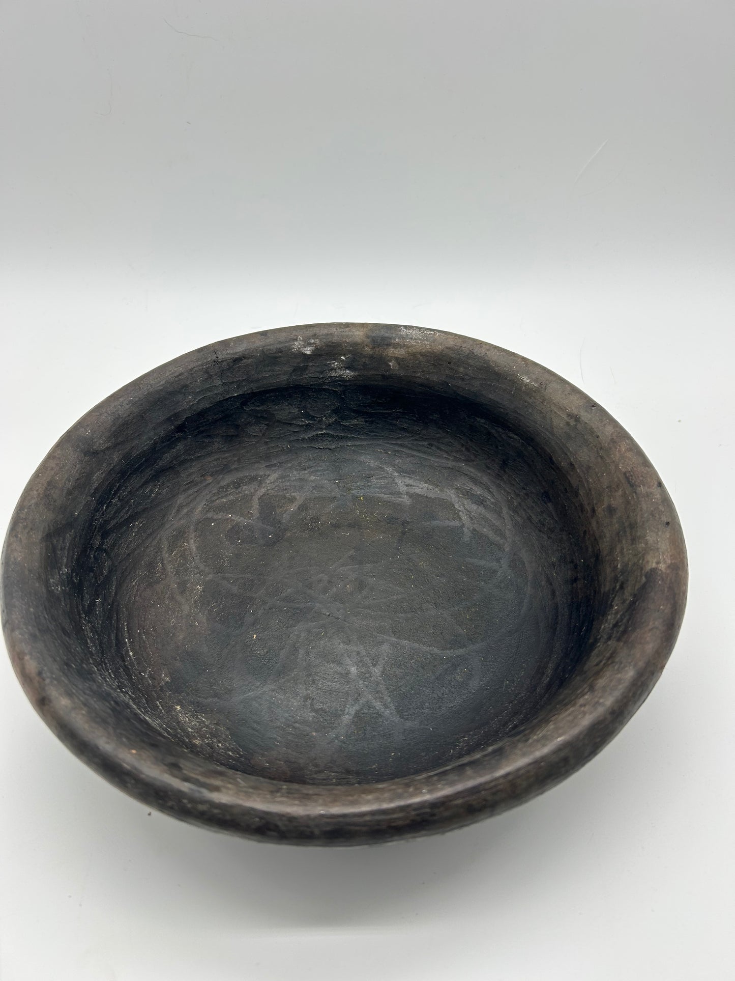 Awo Tasa (Black Clay Offering Bowl)